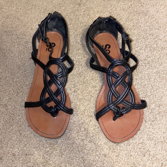 SO Shoes - SO sandals